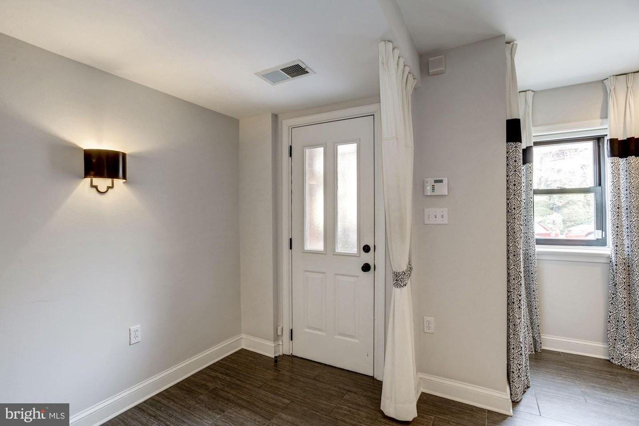 2022 N St Nw #B - Photo 2 of 31