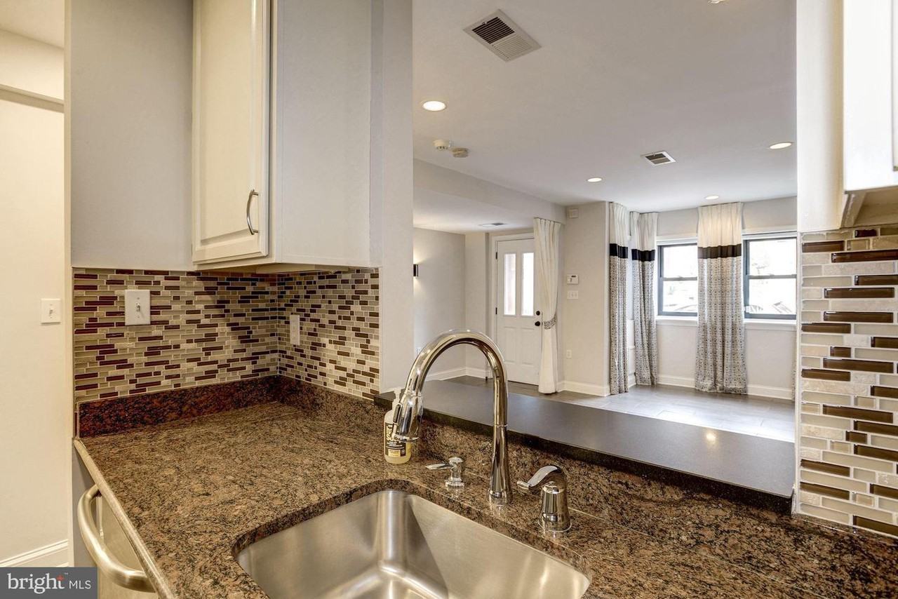 2022 N St Nw #B - Photo 7 of 31