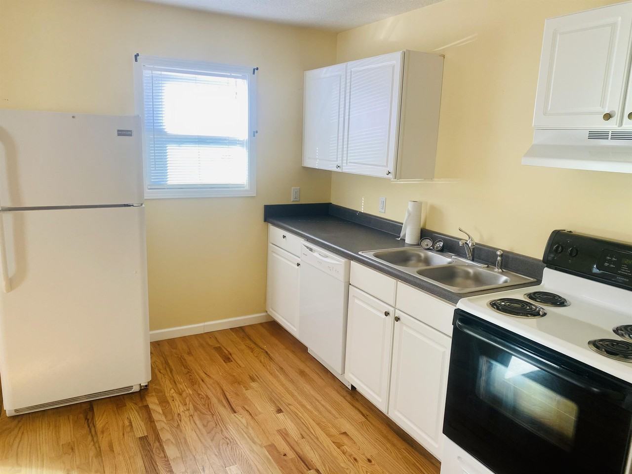 1 Brad St #1 - Photo 4 of 5