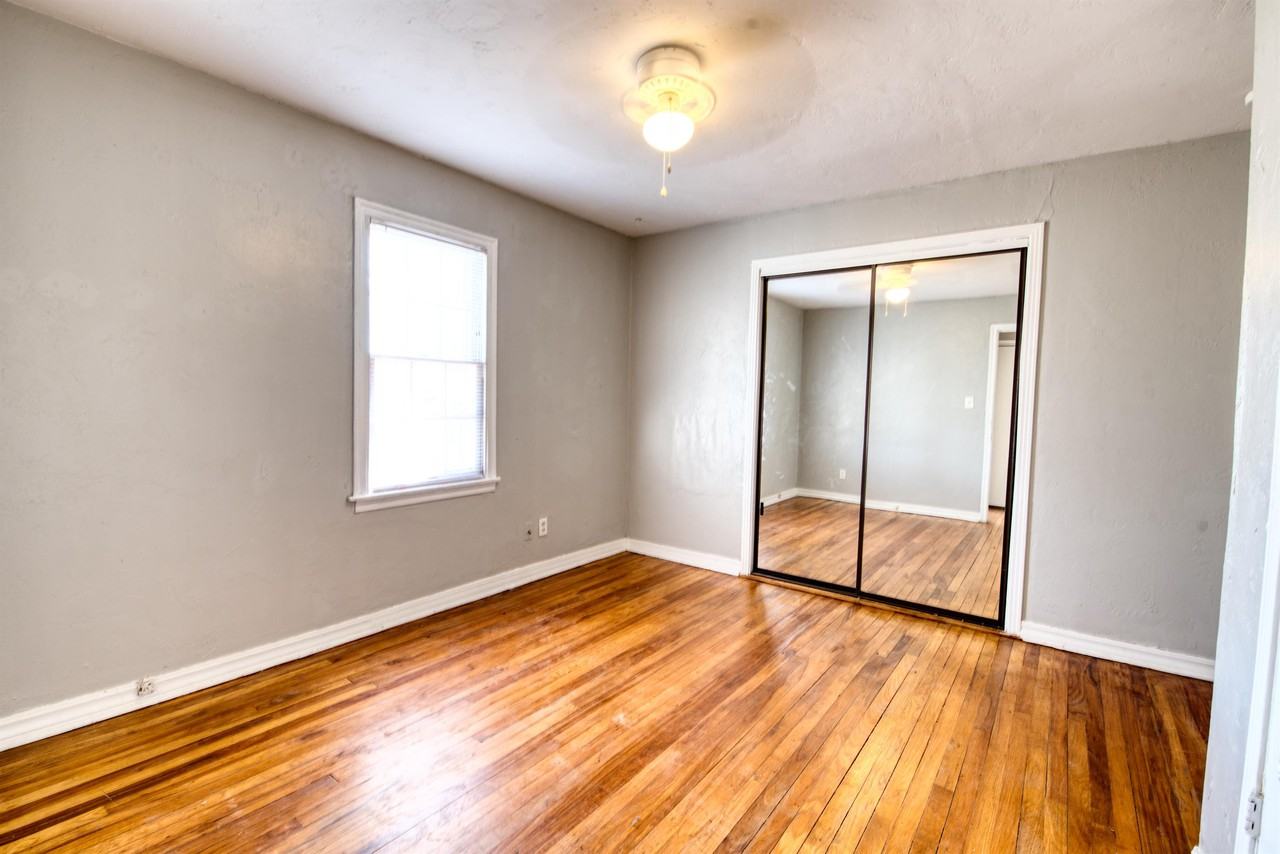 4600 N Hamilton Dr #1 - Photo 7 of 13