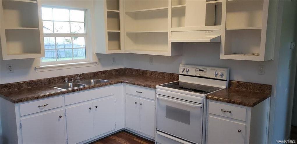 3357 Meadow Ln #1 - Photo 3 of 21