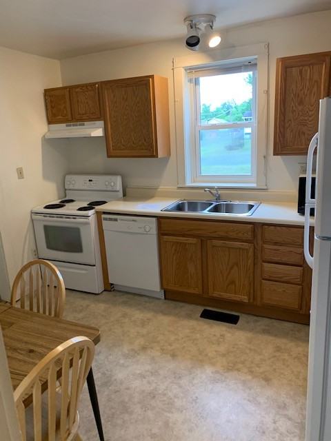 210 Pennsylvania Avenue #1 - Photo 5 of 10