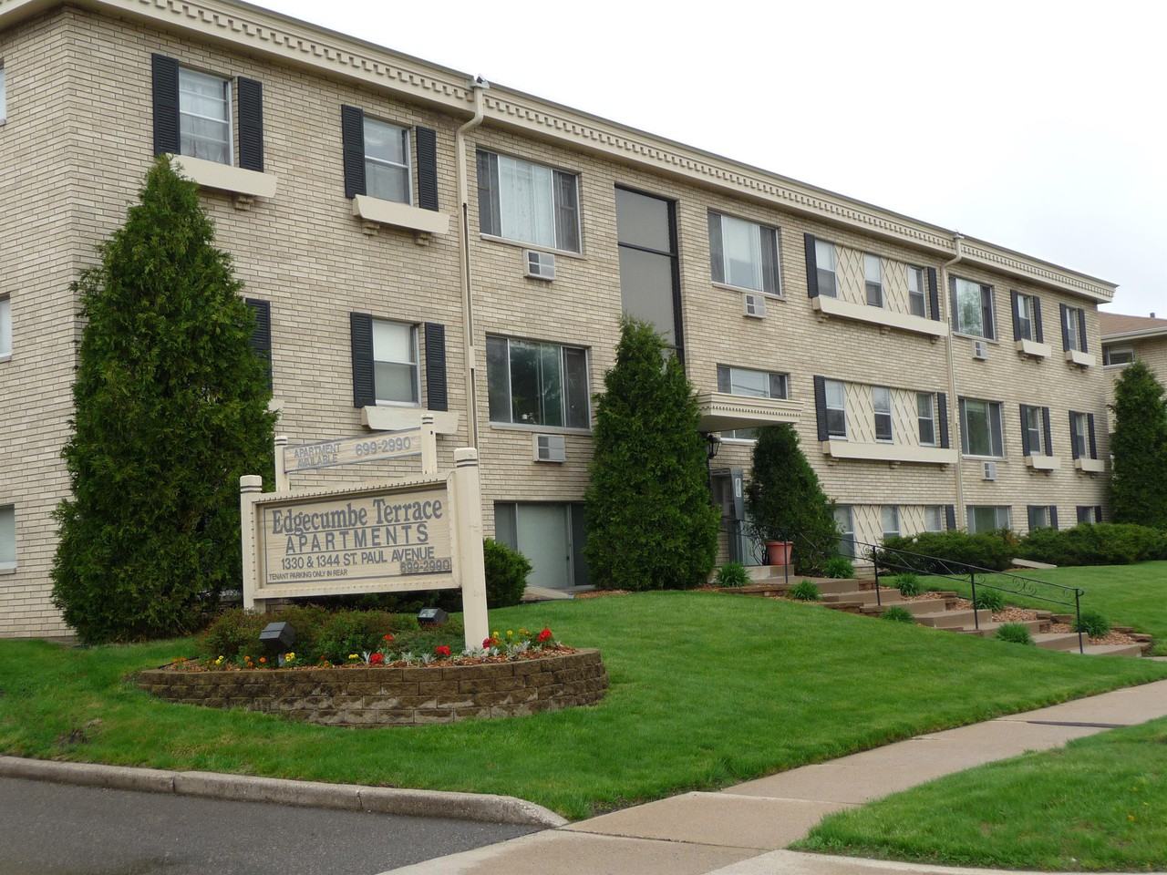 1330 Saint Paul AveApt 105 #105 - Photo 2 of 3