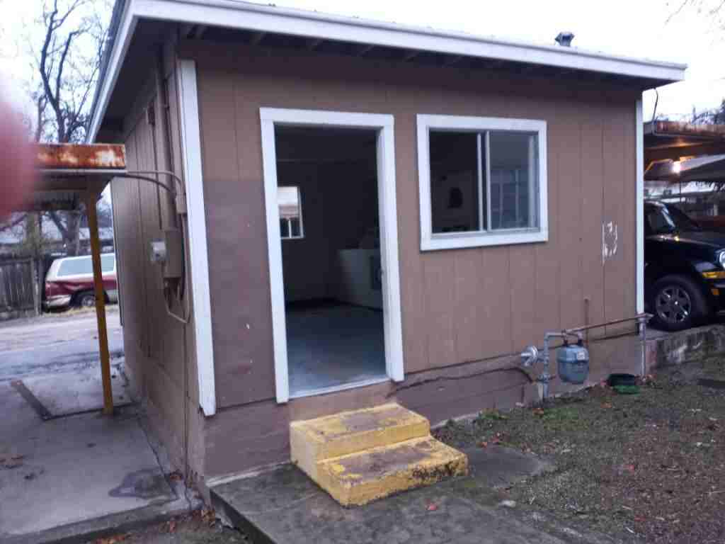 703 Spring Street - 613  3 #613-3 - Photo 3 of 16