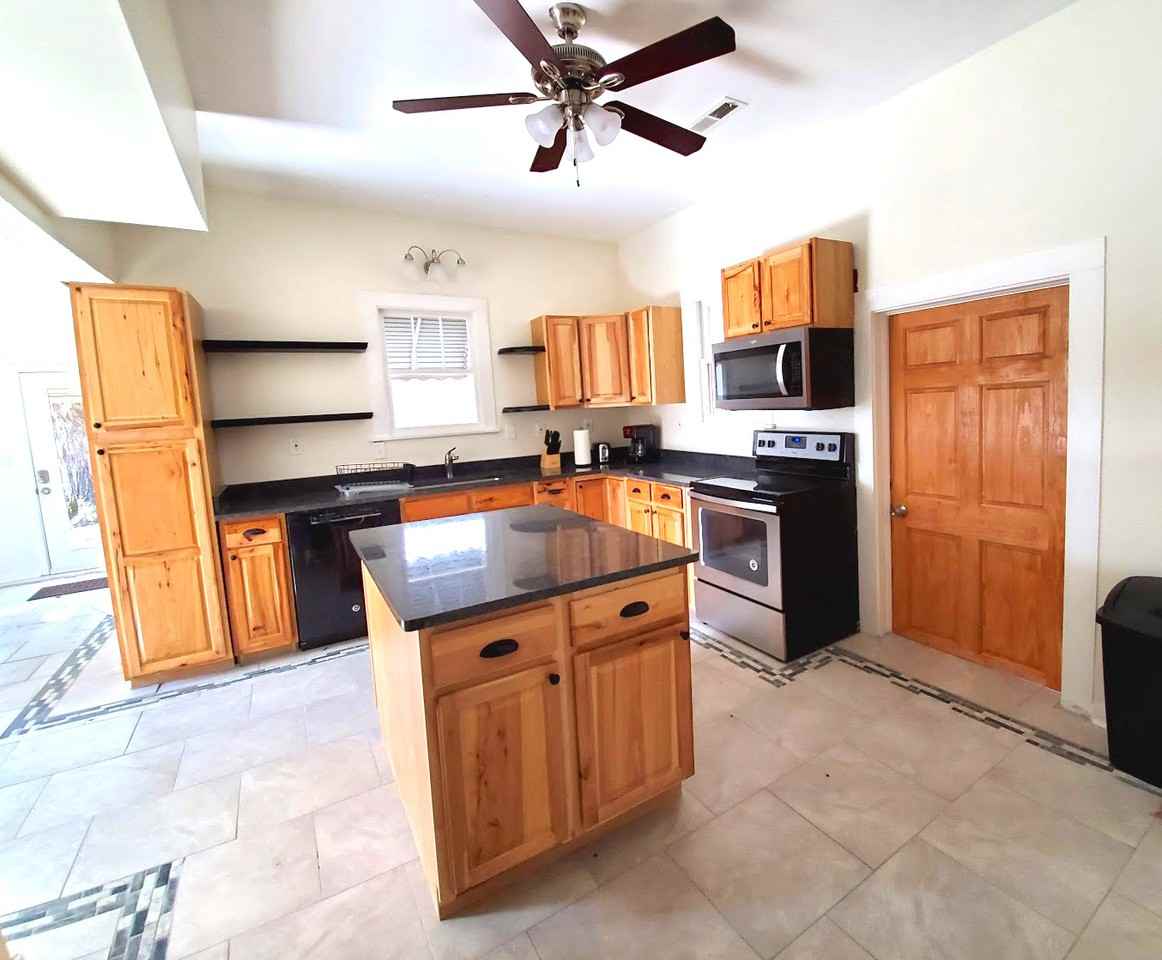 526 Monroe St #1 - Photo 6 of 13