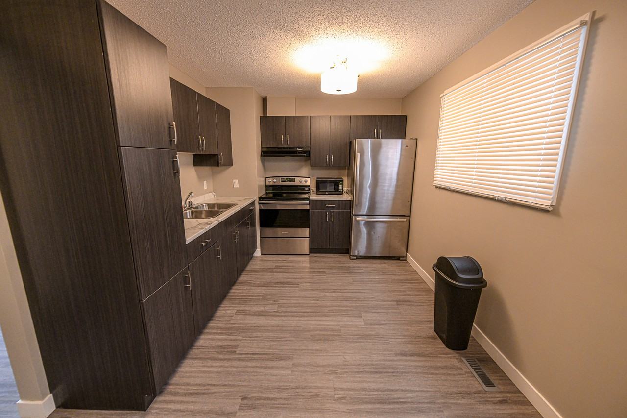 9323B 109 Ave - Photo 4 of 37