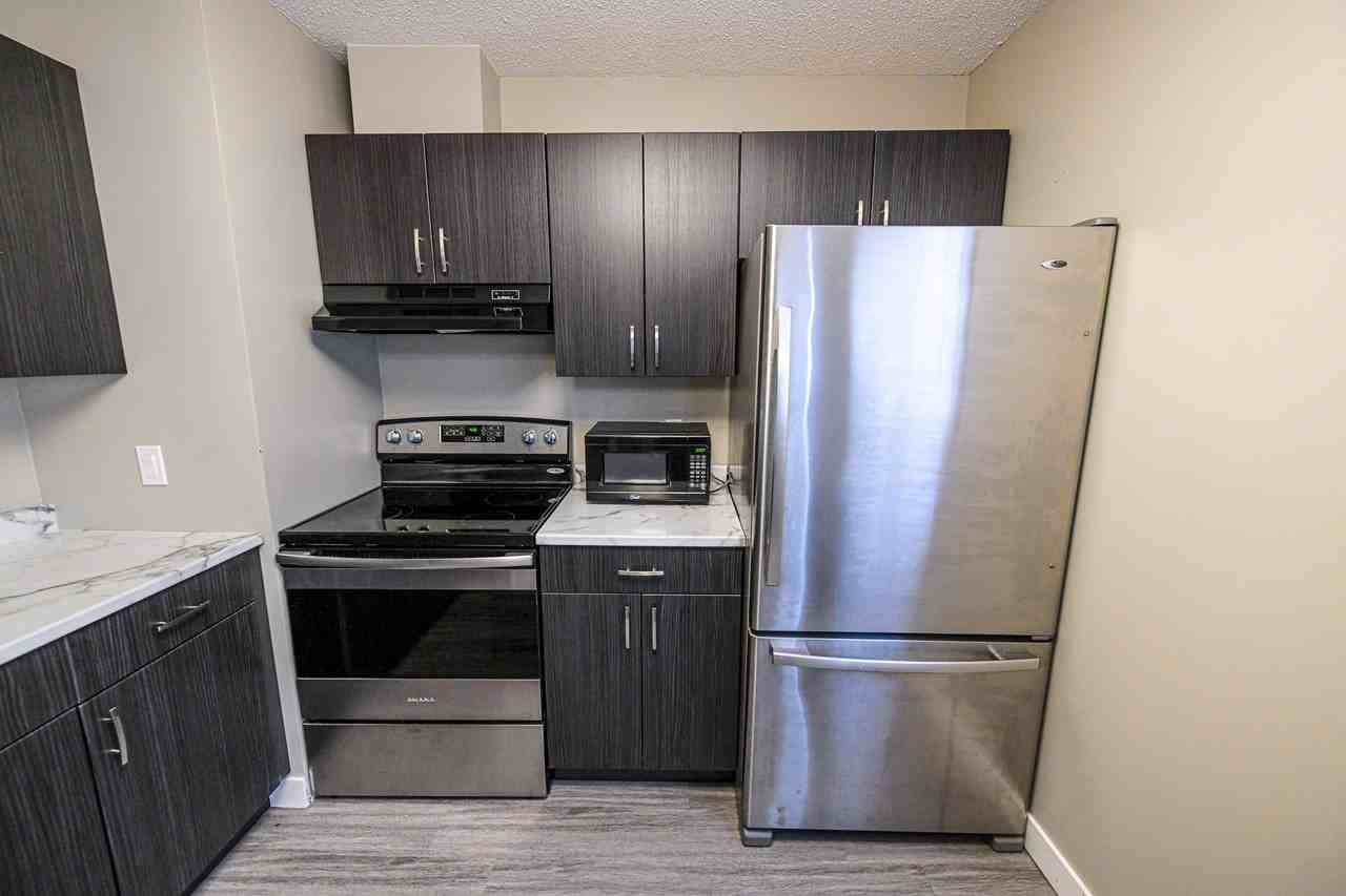 9323B 109 Ave - Photo 6 of 37