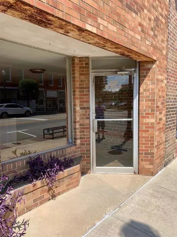 106 West Main Street #1 - Photo 2 of 11