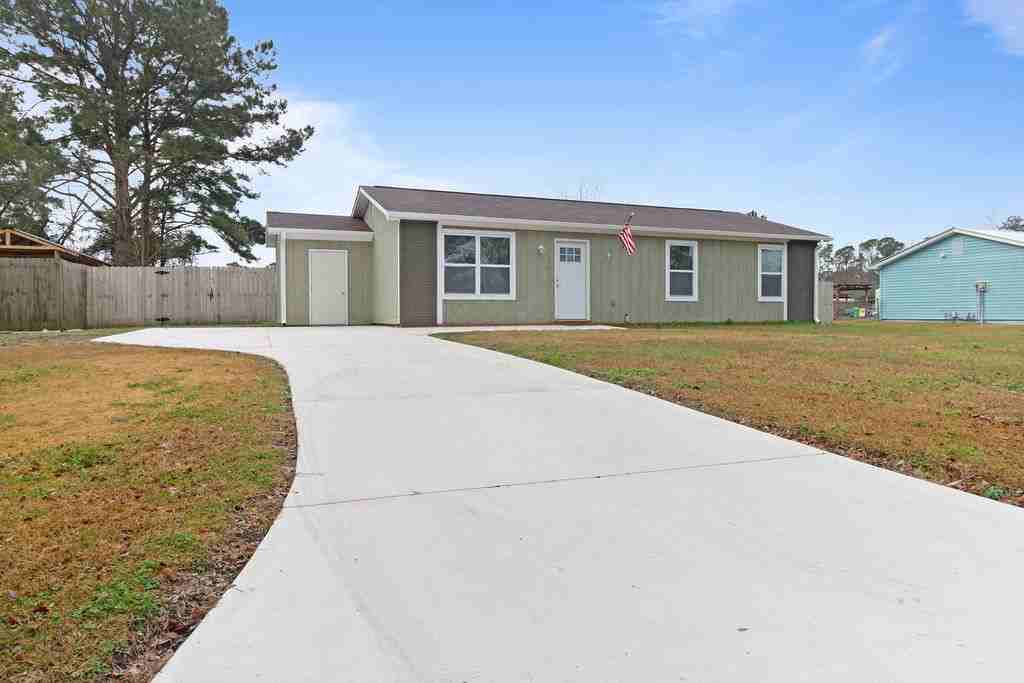 106 Pecan Ln #1 - Photo 2 of 18