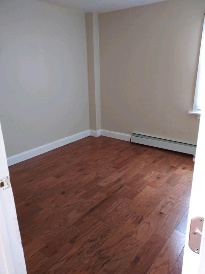 5 Anthony St #1 - Photo 3 of 7