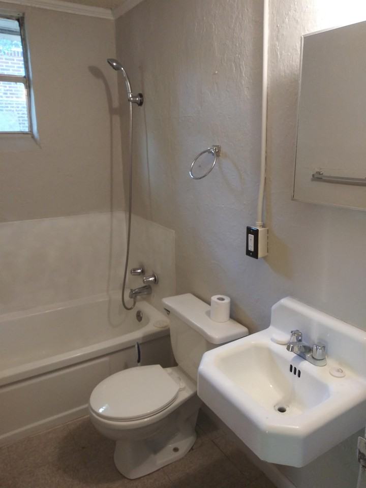 331 Caulder Avenue #1 - Photo 4 of 7