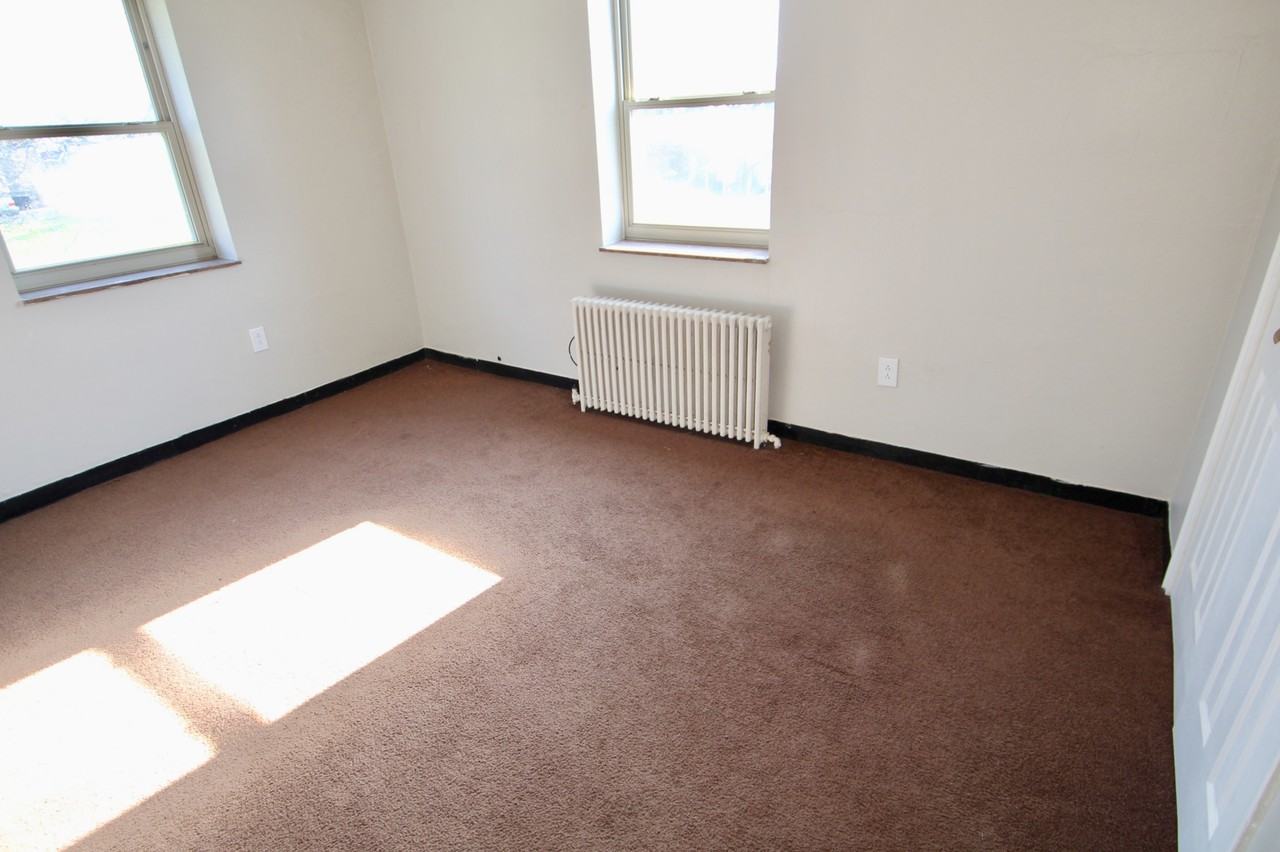 220 220 HUTCHINSON AVENUEAPT B-8 #B08 - Photo 6 of 11