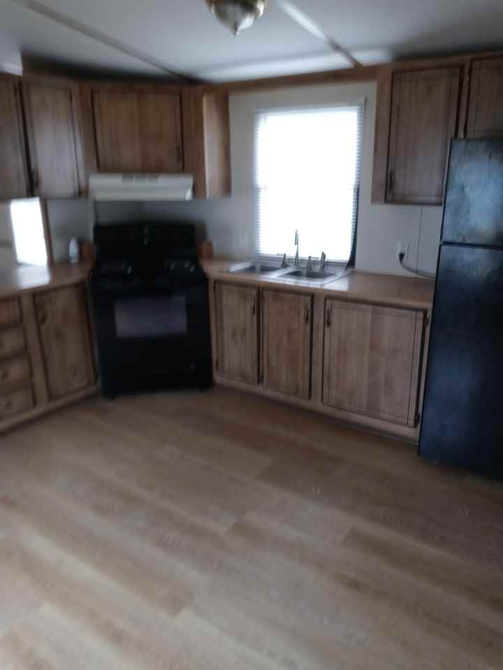 254 Golden Crest Dr #254R - Photo 3 of 10