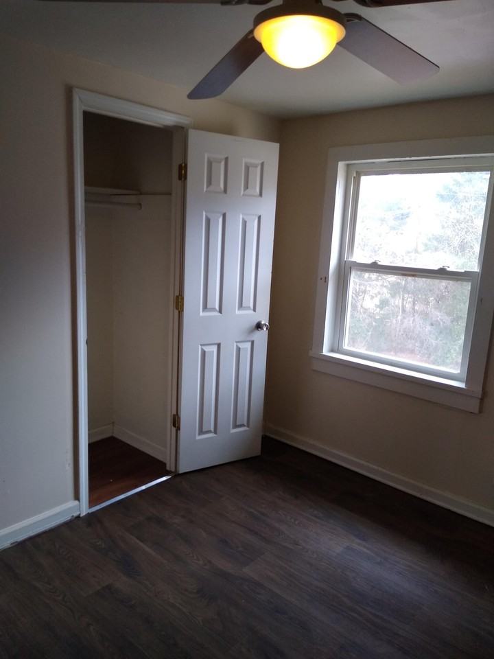 201 Chandler Dr #1 - Photo 3 of 10