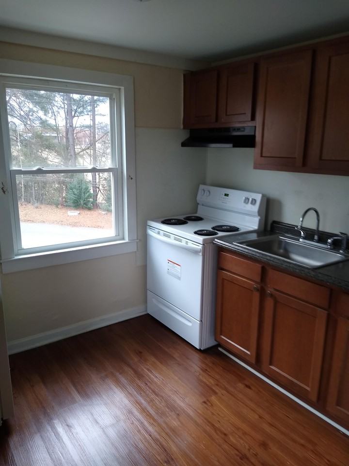 201 Chandler Dr #1 - Photo 6 of 10