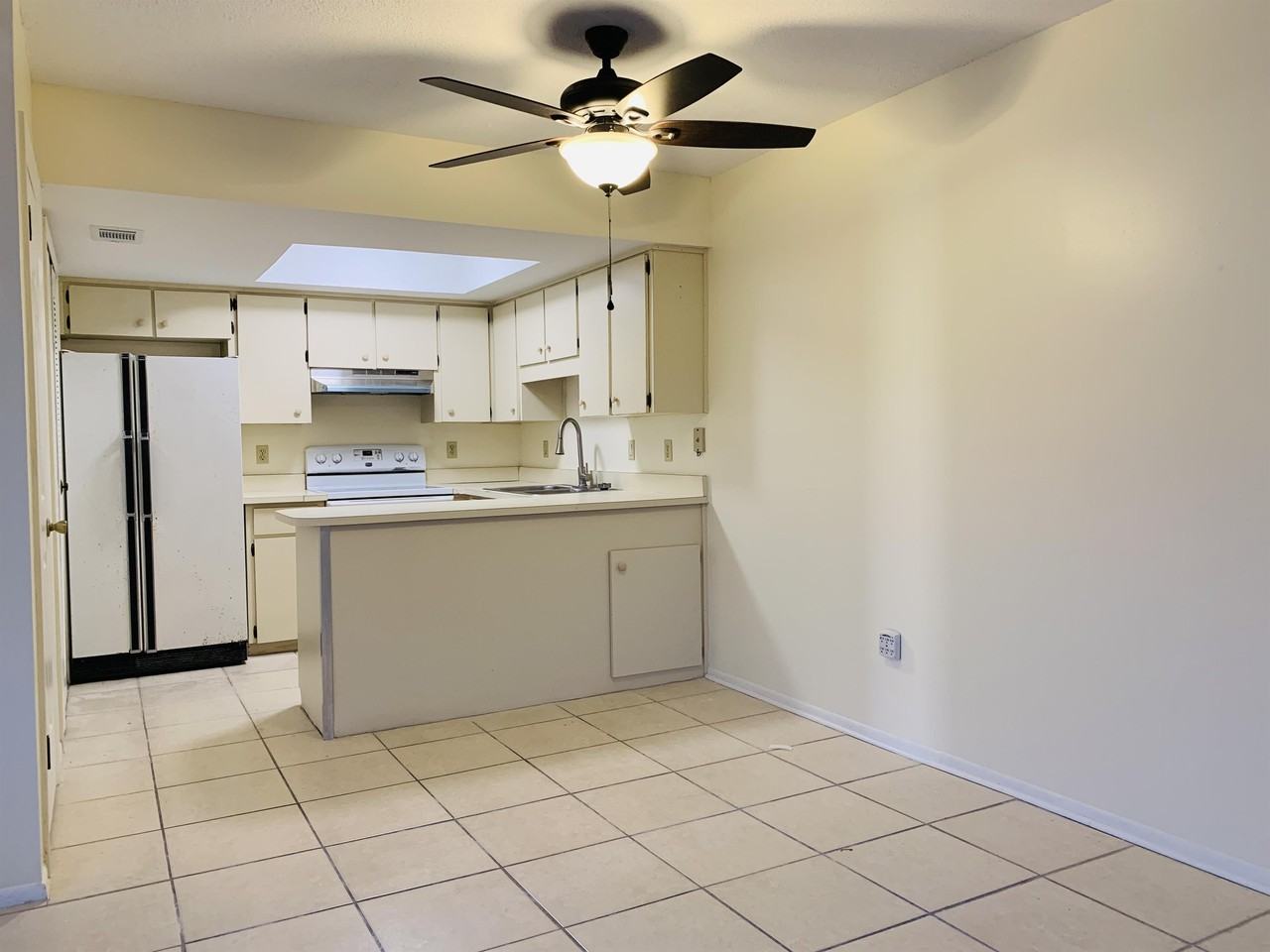 115 Windtree Lane #1 - Photo 2 of 7