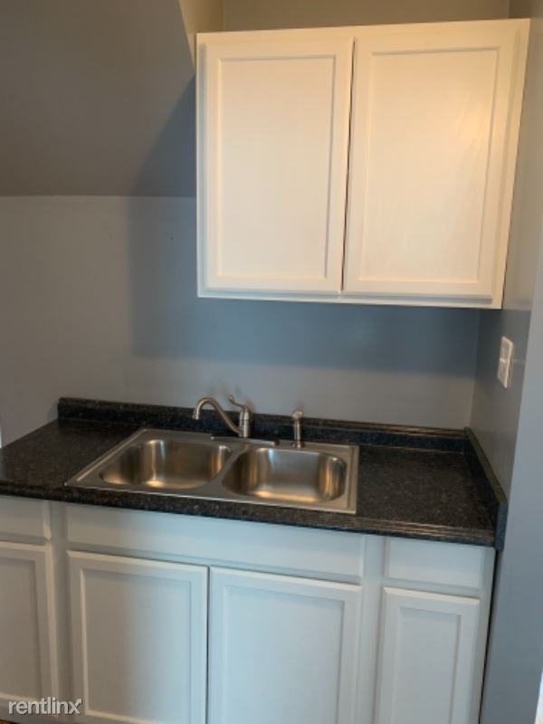 203 203 railroad st 2 - Photo 2 of 11