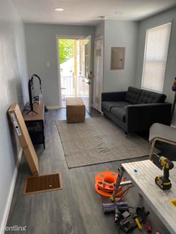 214 214 E Juniper Ave 1 - Photo 3 of 5