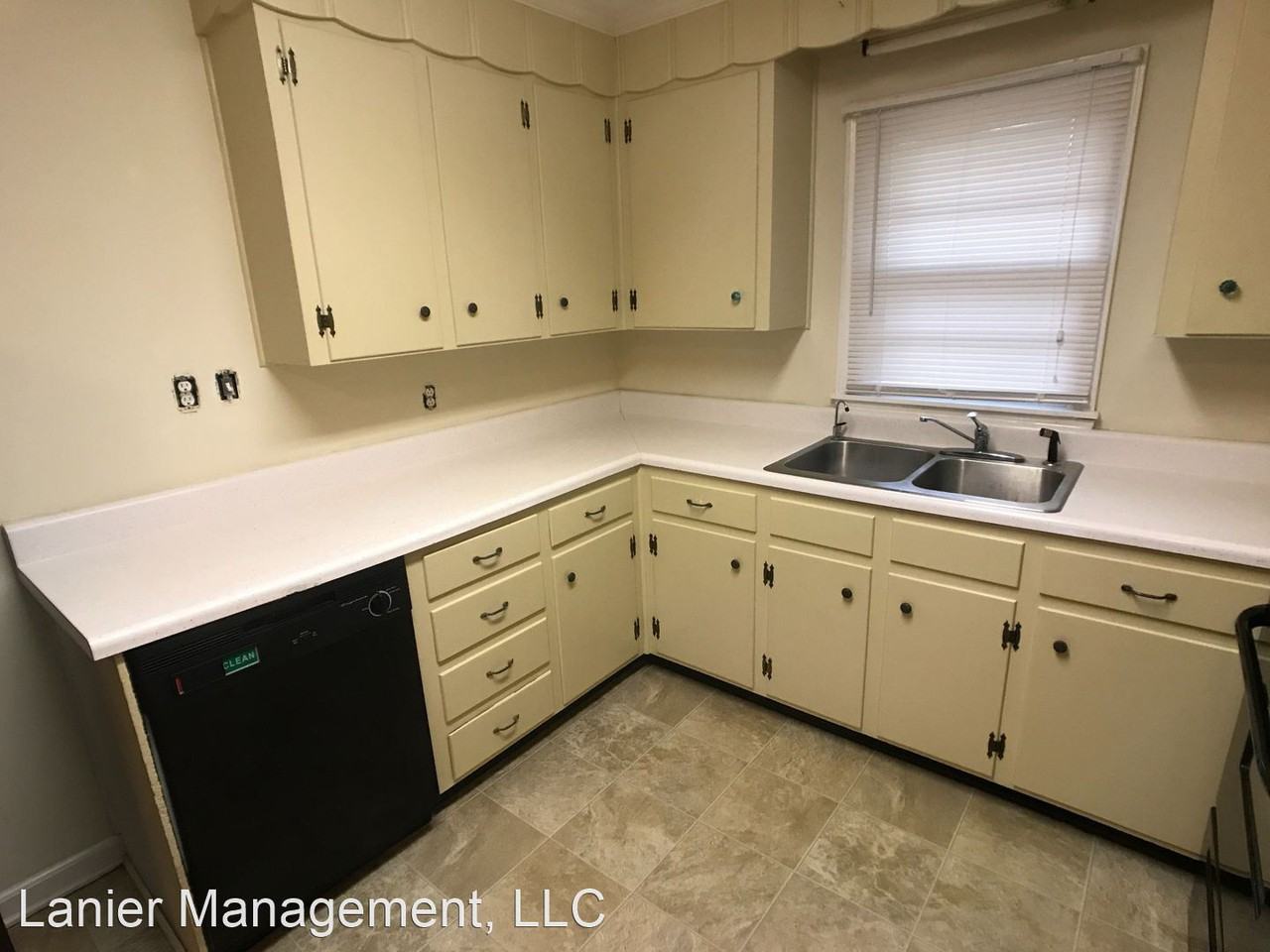 12504 Woodley Rd - Photo 2 of 21