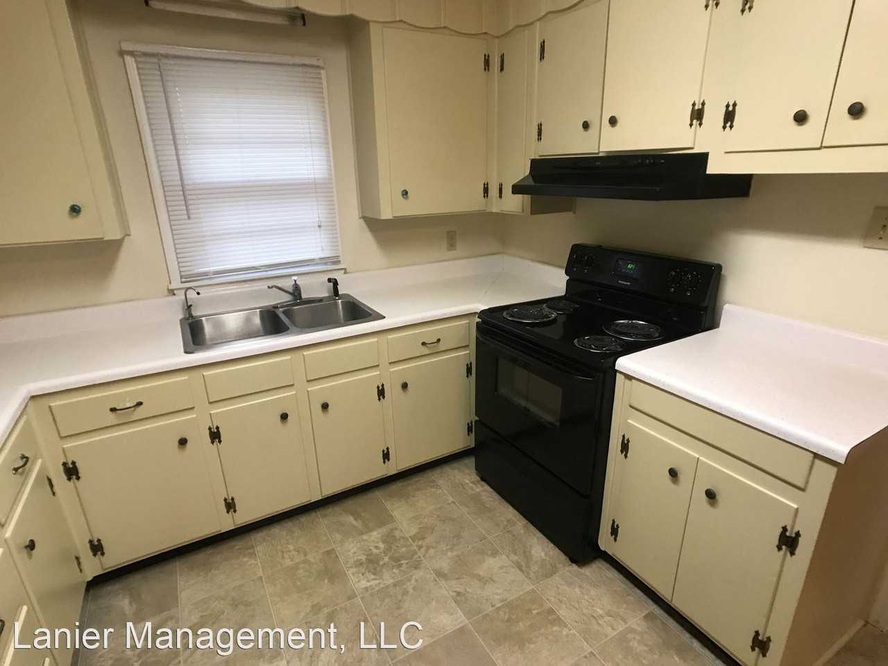 12504 Woodley Rd - Photo 3 of 21