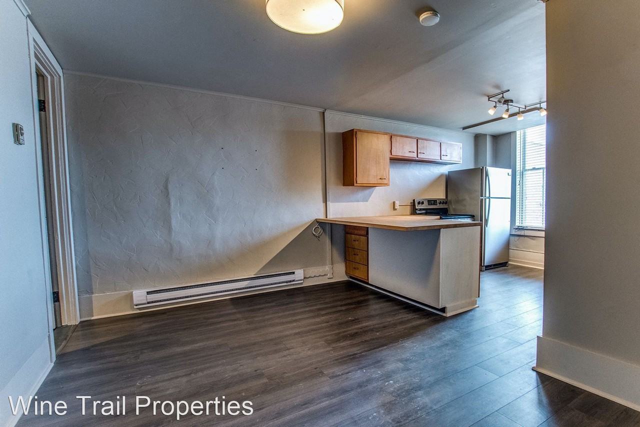 7 Main St - Photo 2 of 18