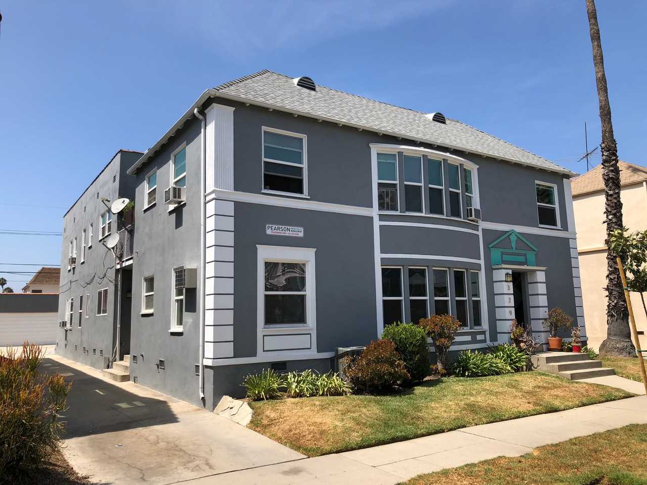 329-331 N Gardner St - Photo 3 of 4