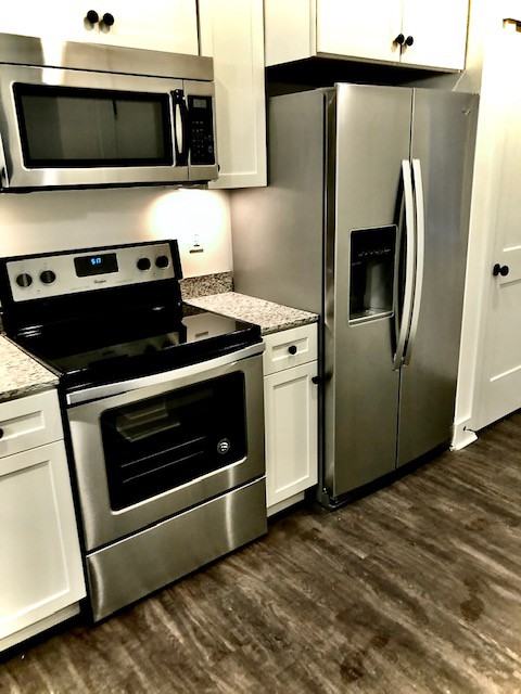 117 Cooper Rd - Photo 3 of 12