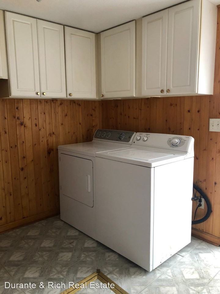 35648 N Lake Dr - Photo 3 of 6