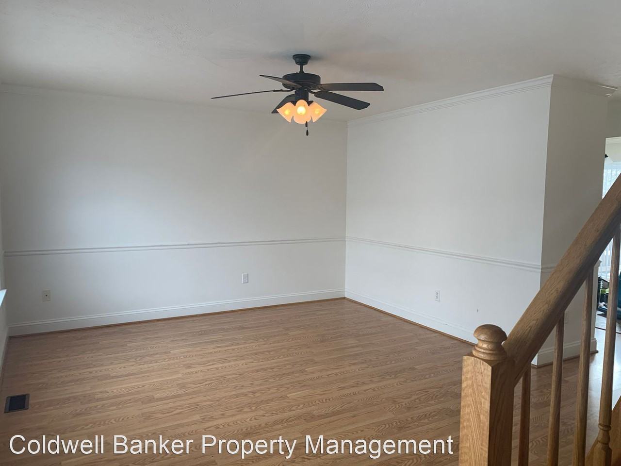 21 Toms Brook Dr - Photo 3 of 12