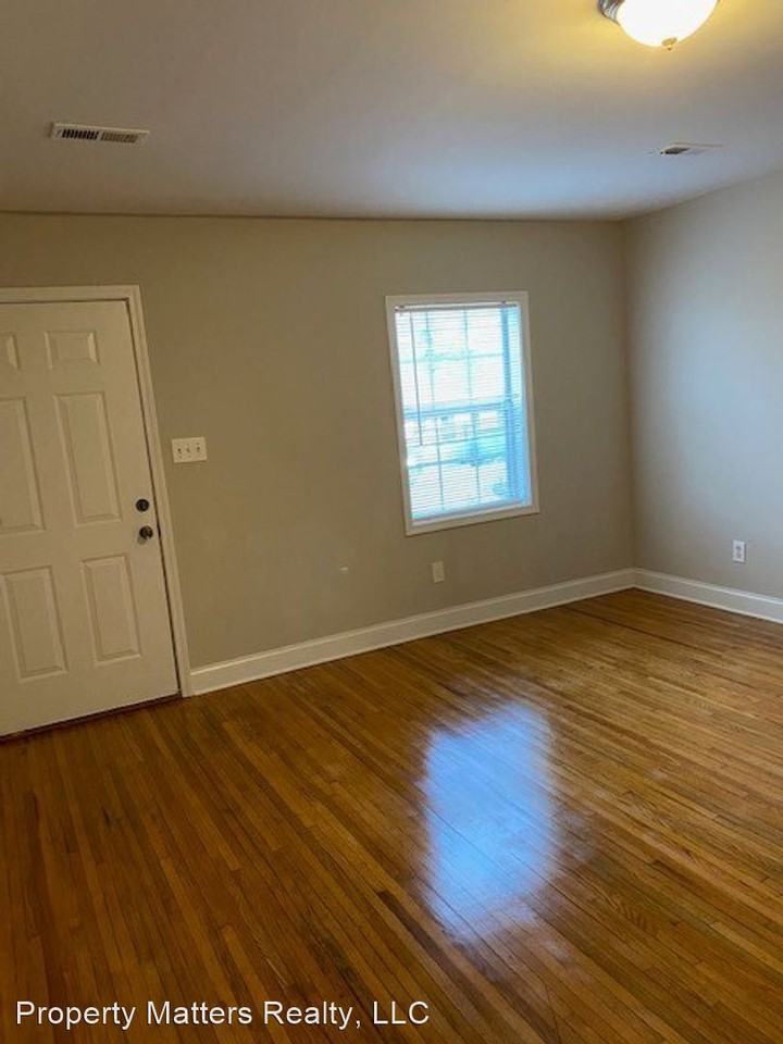 1304 Lineberger Ave - Photo 2 of 7