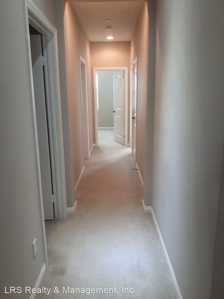 2956 E Santa Fe Rd - Photo 3 of 9