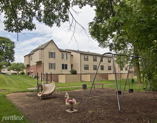 4929 Archdale Ln - Photo 3 of 12