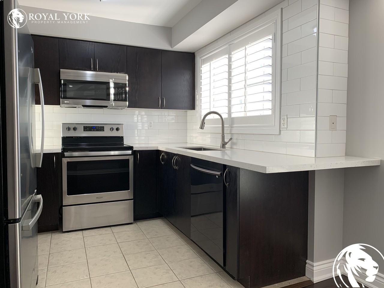 2551 Sixth Line #17 - Photo 2 of 20