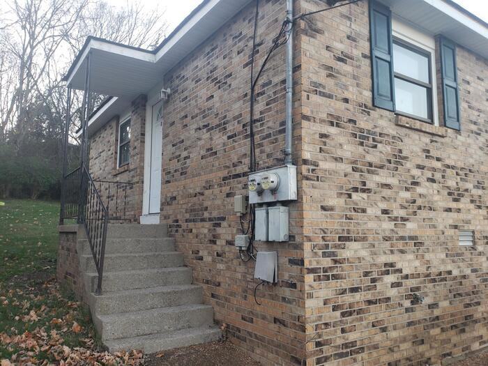 3312 Niagara Dr - Photo 2 of 18