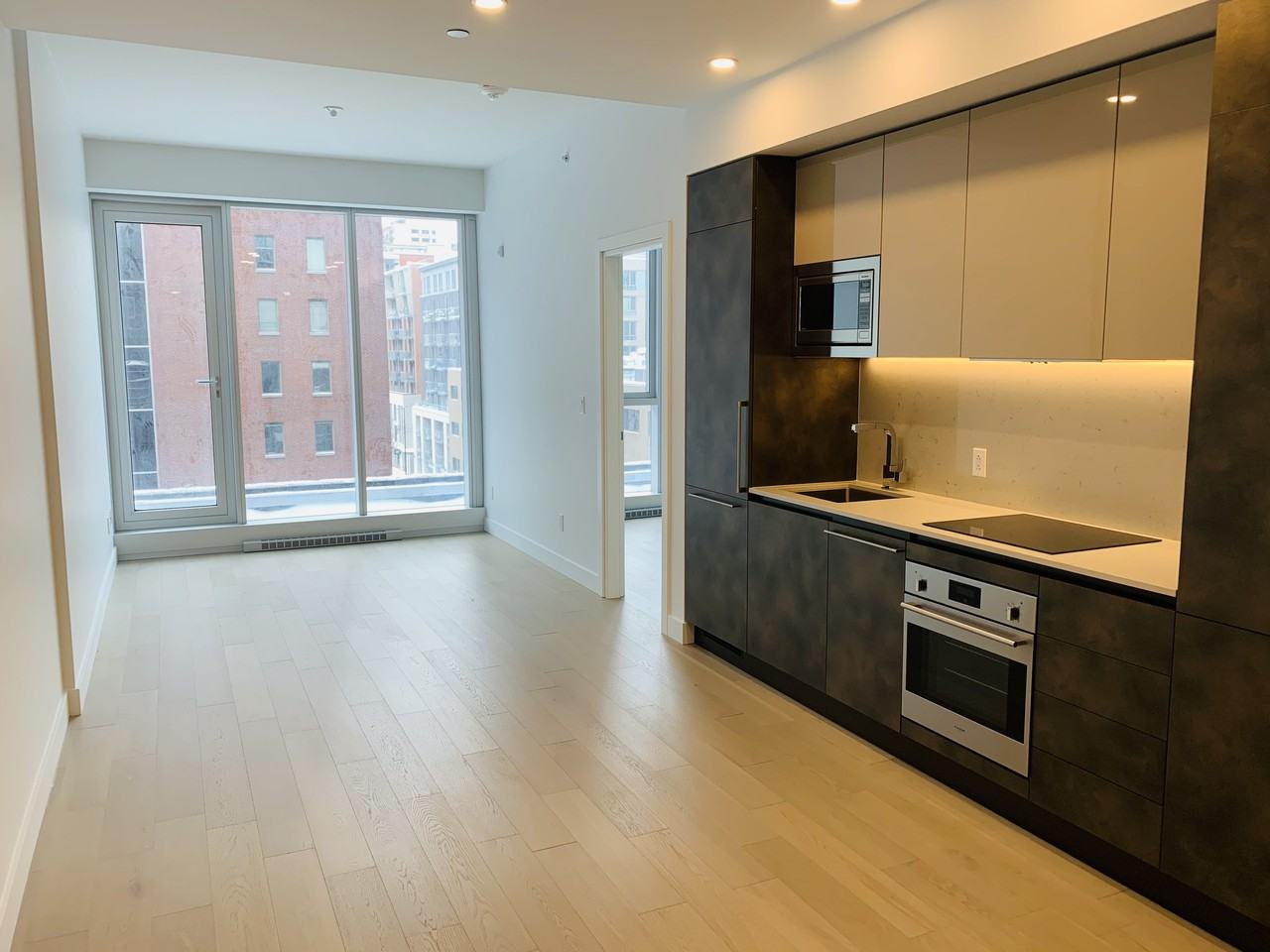 YUL-2 - Photo 2 of 17