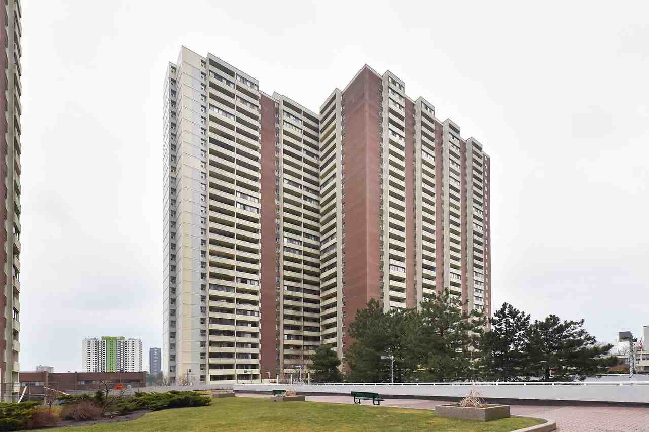 5 Massey Square #1419