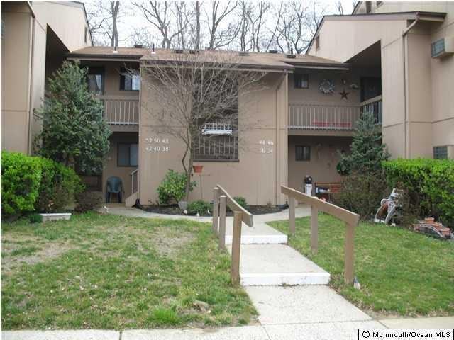 38 Medford Ct - Photo 2 of 16