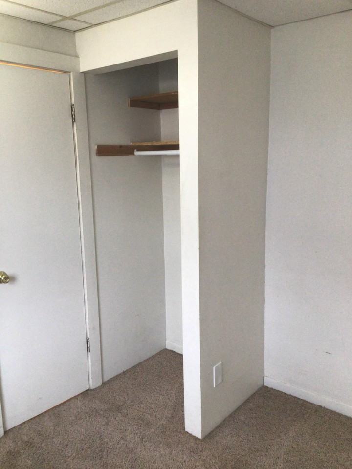 1017 E Broadway St #C - Photo 4 of 8