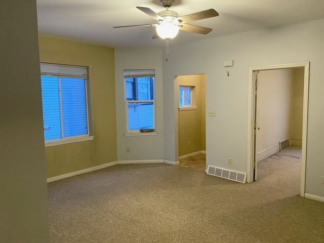 319 Niagara Ave #1 - Photo 3 of 11
