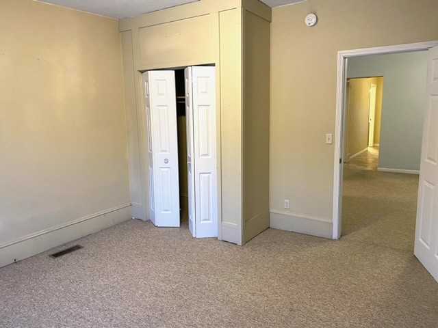 319 Niagara Ave #1 - Photo 5 of 11