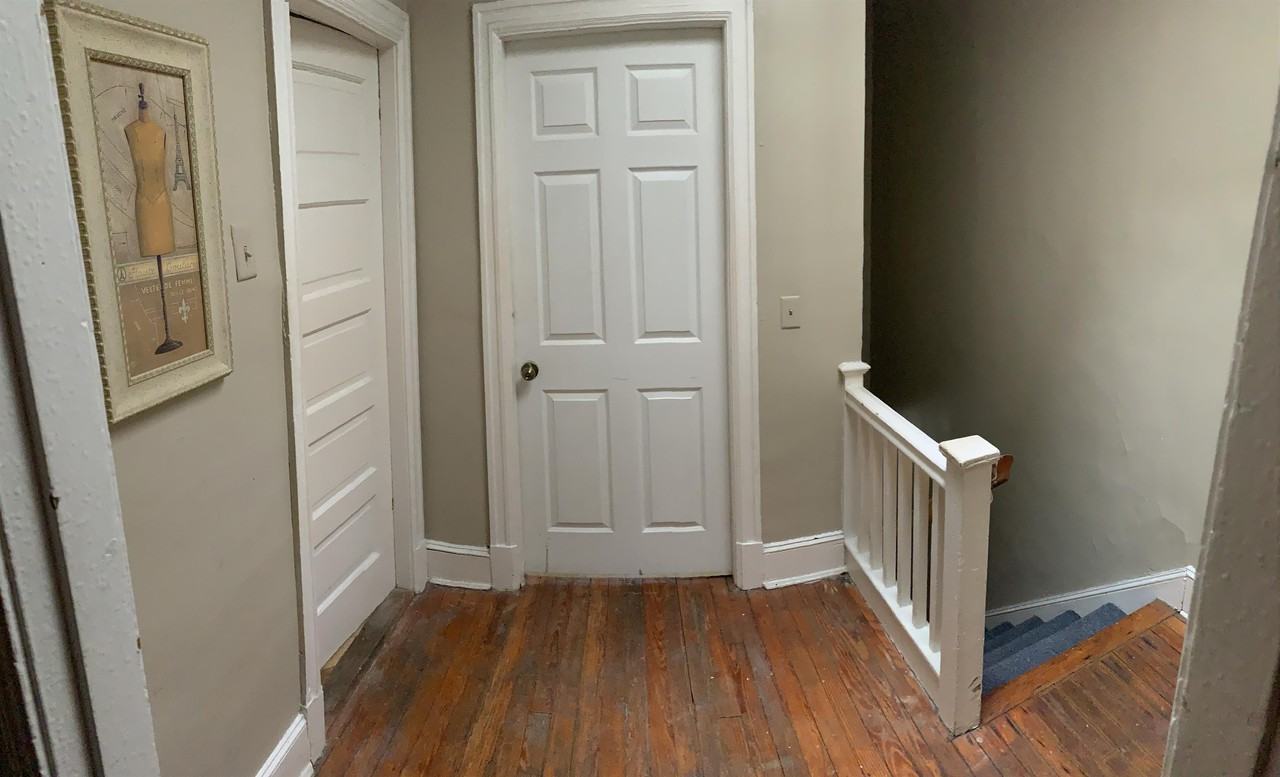 1240 Half St Sw - Photo 5 of 10