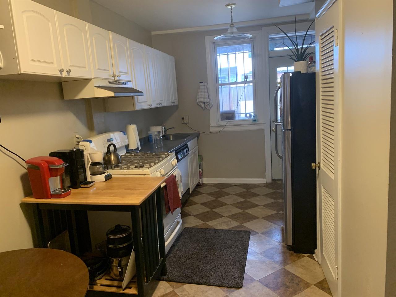 1240 Half St Sw - Photo 6 of 10