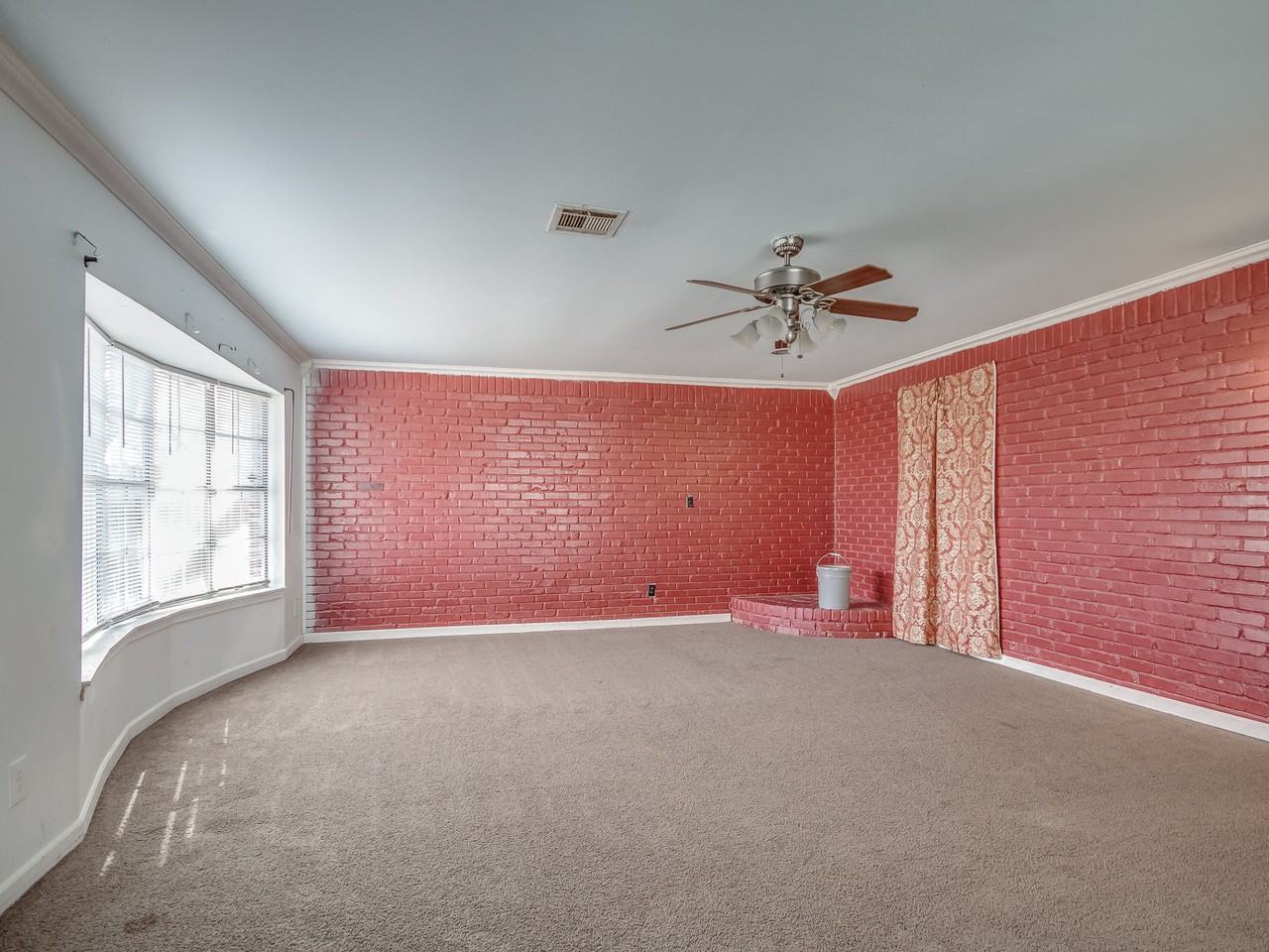 2516 Sw 63rd St #1 - Photo 3 of 11