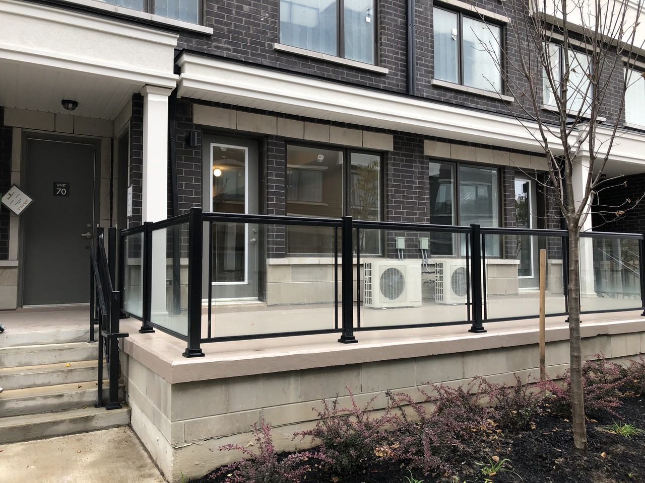 400 Alex Gardner Circle, Aurora, ON L4G 2 Bedroom House for 2,200/month Zumper