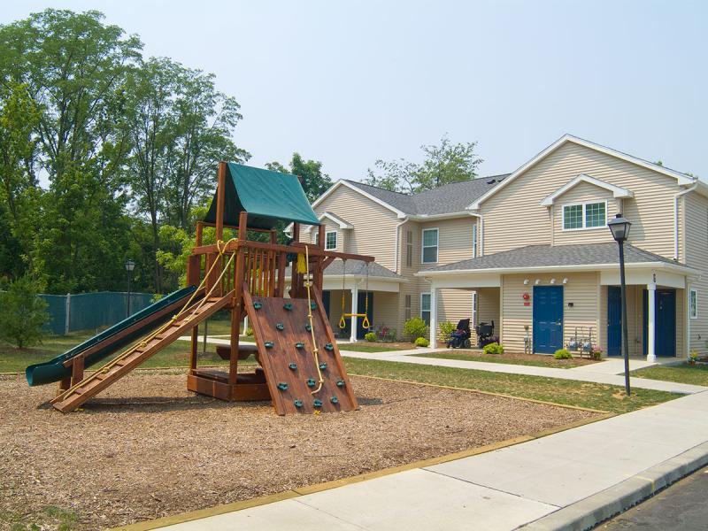 Geneva Greens Apartments 500 Geneva Drive, Mechanicsburg, PA 17055