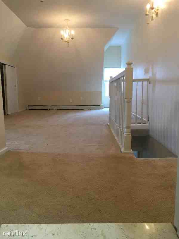 112 Park St - Photo 3 of 25
