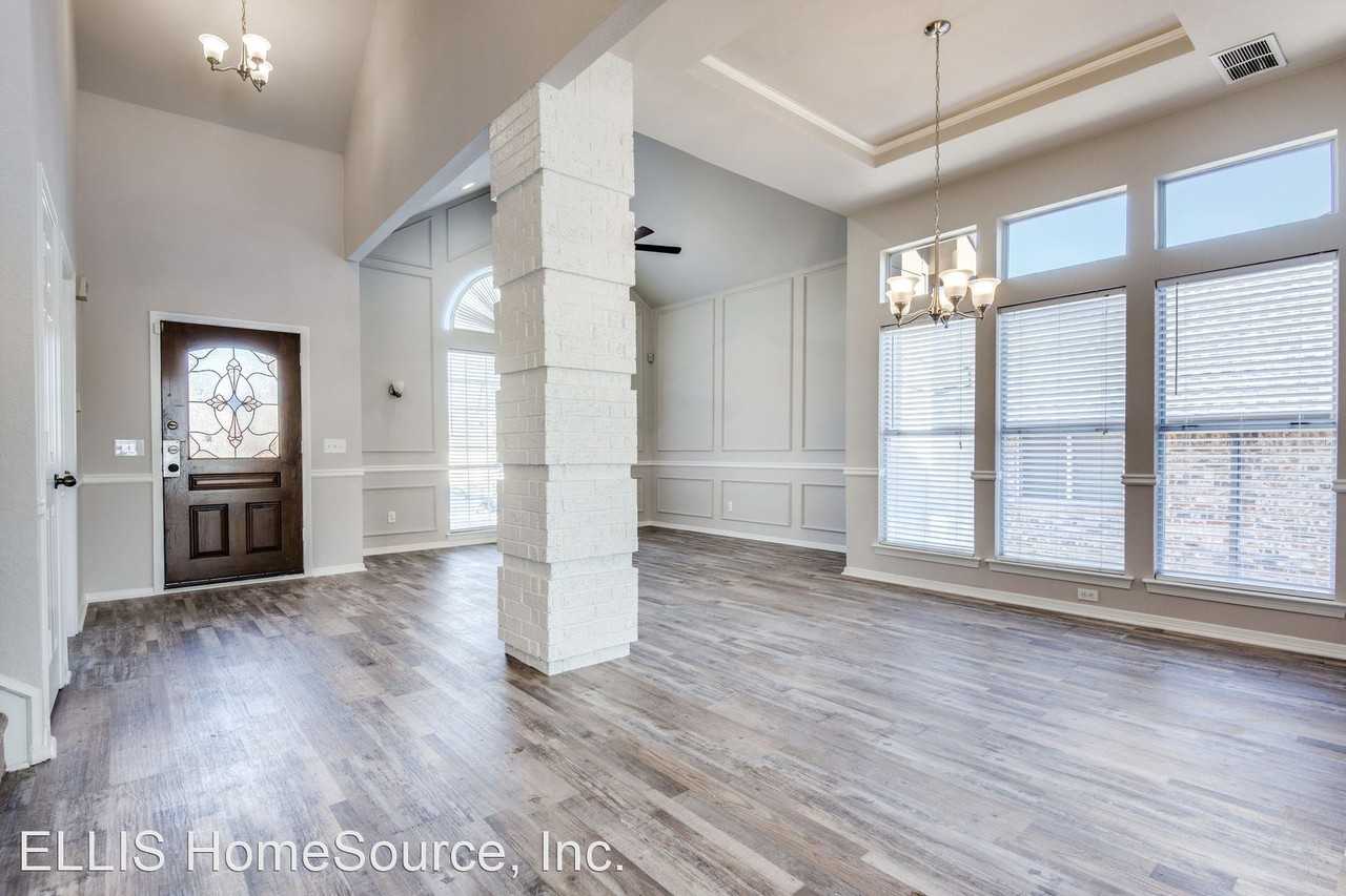 2325 Claremont Ct - Photo 3 of 12