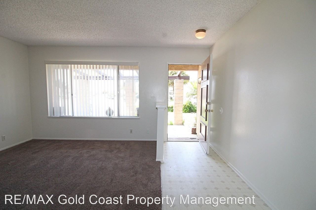 3400 Schooner Walk - Photo 3 of 17