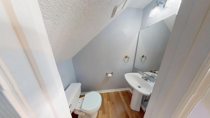 1008 Hawser Ct - Photo 3 of 48
