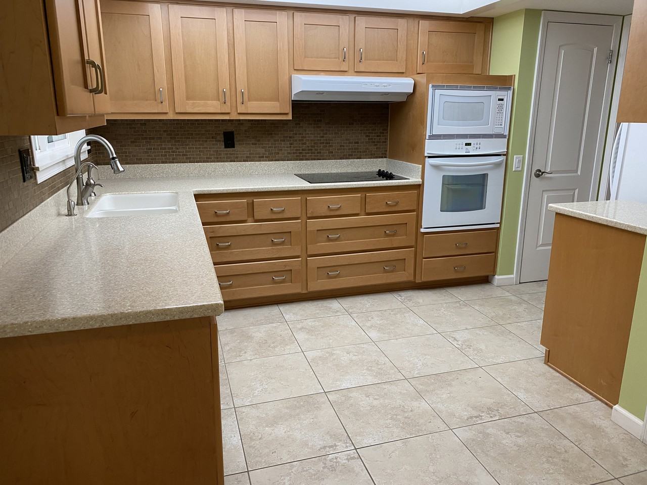 18218 N 125th Ave - Photo 6 of 28